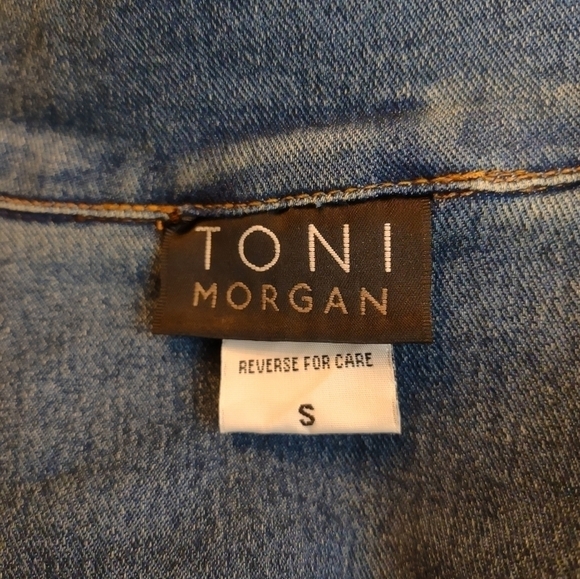 Toni Morgan woman's size small jean denim jacket - Picture 2 of 6